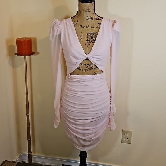NWT Lovers + Friends pink ruched cut out dress size Small - Picture 2 of 15